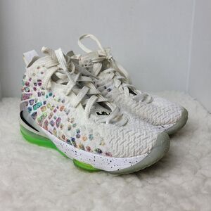 Nike LeBron 17 Air Command Force 2020 Men's Shoes  Size 5 BQ3177-100 Muticolor